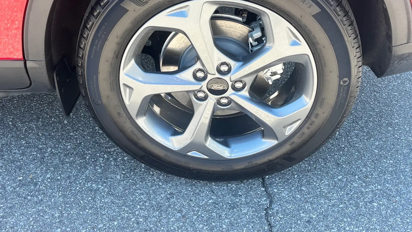 2025 Ford Escape Hybrid ST-Line