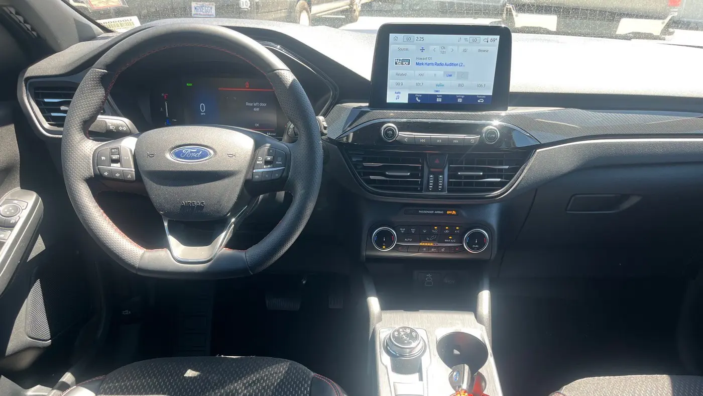 2025 Ford Escape Hybrid ST-Line