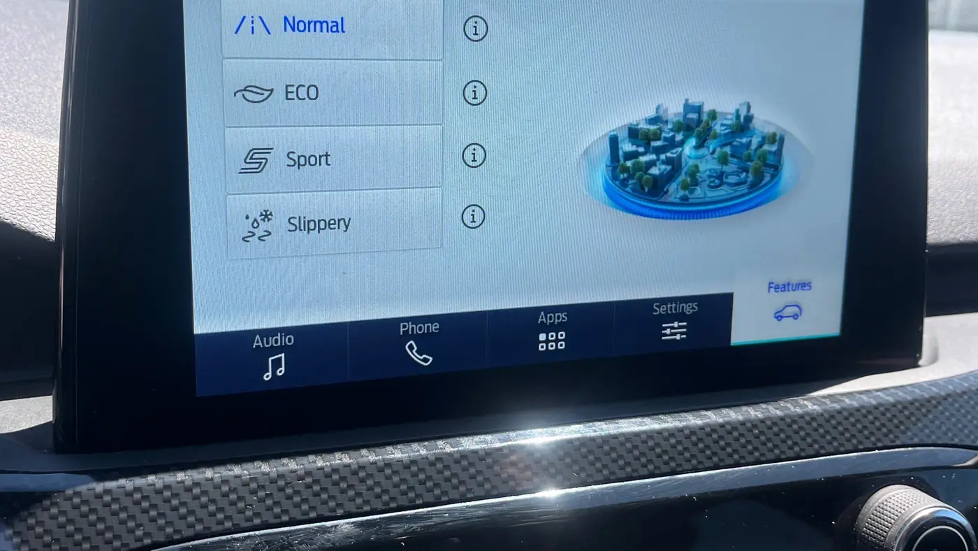 2025 Ford Escape Hybrid ST-Line