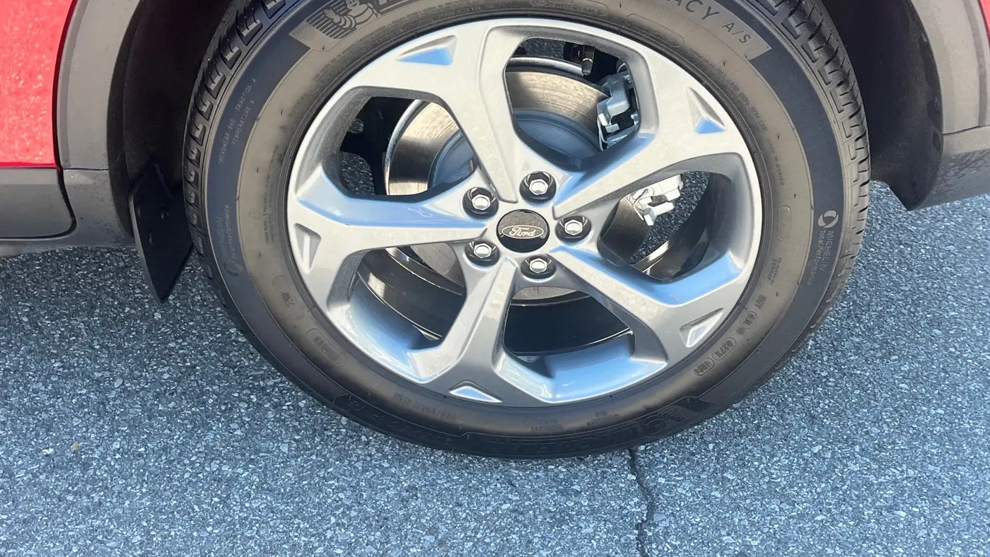 2025 Ford Escape Hybrid ST-Line