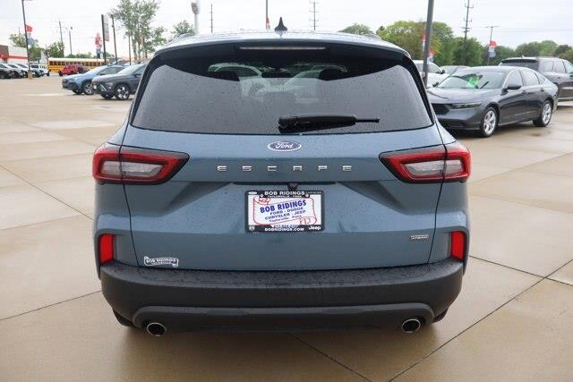 2025 Ford Escape - $28,990