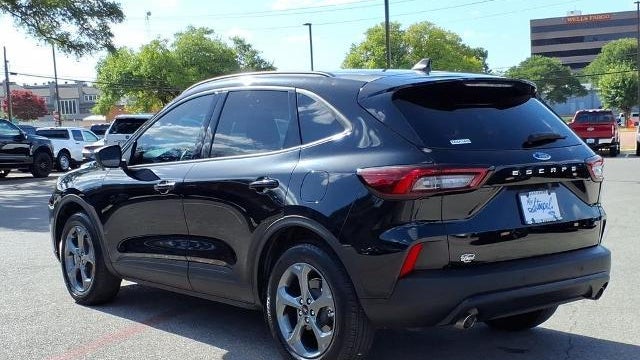 2025 Ford Escape Hybrid ST-Line
