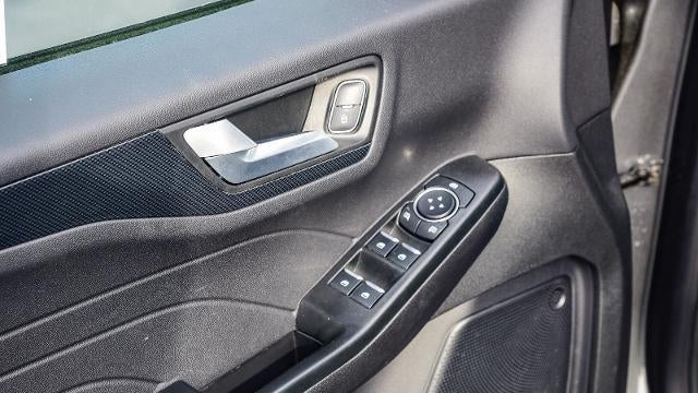 2025 Ford Escape Hybrid ST-Line