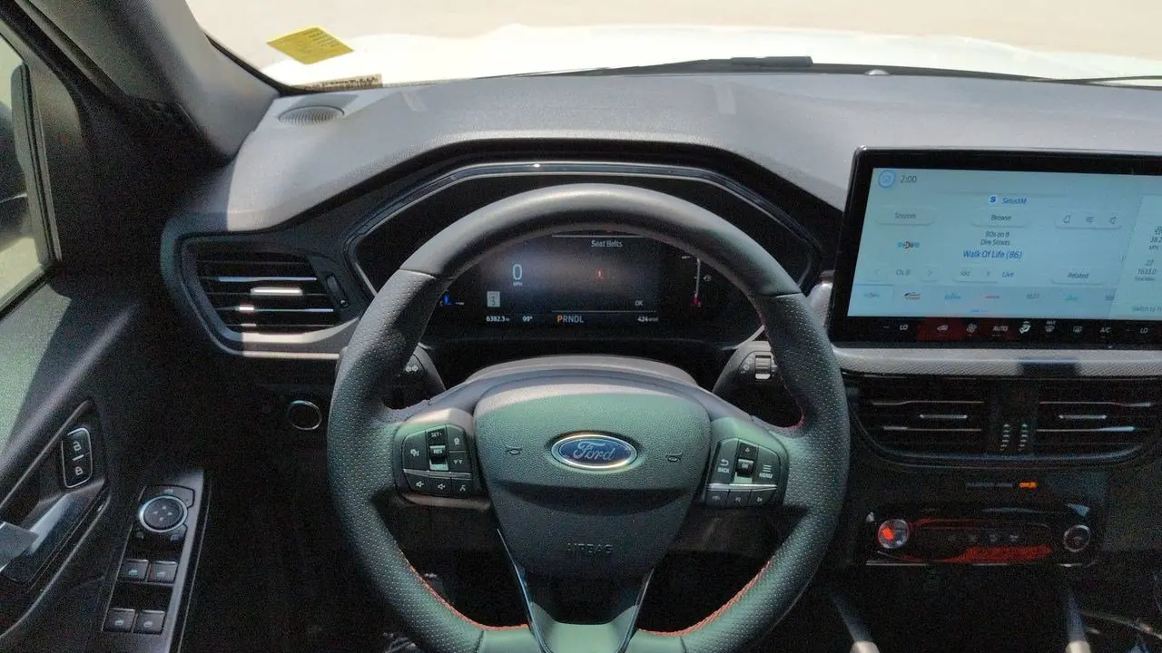2025 Ford Escape Hybrid ST-Line