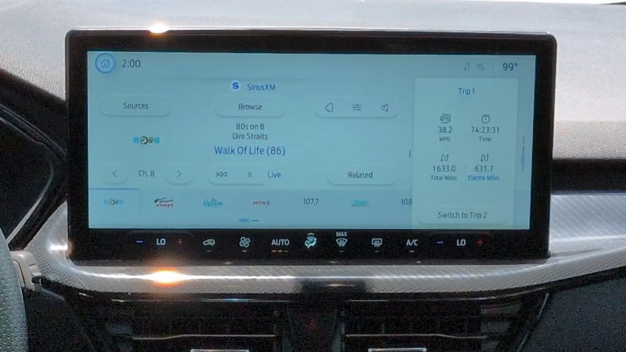 2025 Ford Escape Hybrid ST-Line