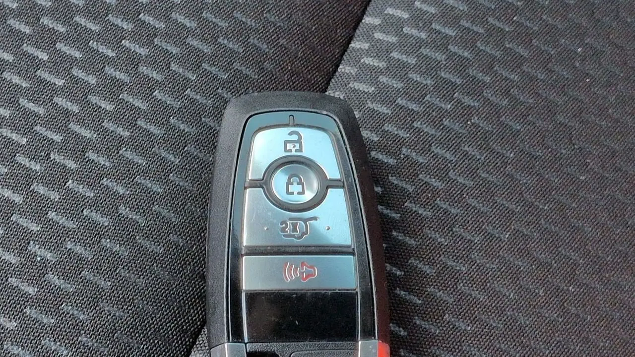 2025 Ford Escape Hybrid ST-Line