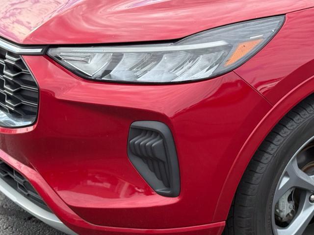 2023 Ford Escape - $22,604