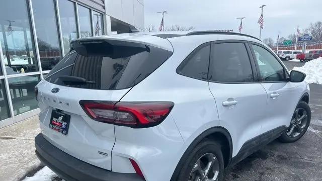 2025 Ford Escape Hybrid ST-Line