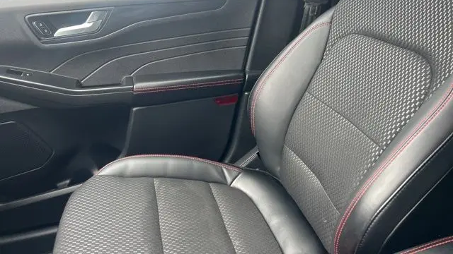 2025 Ford Escape Hybrid ST-Line