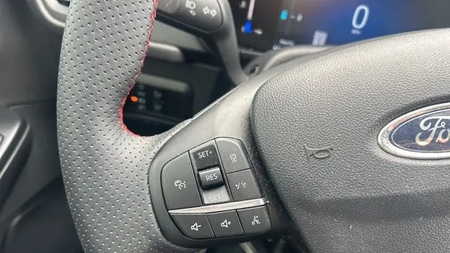 2025 Ford Escape Hybrid ST-Line