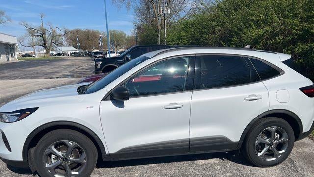 2025 Ford Escape Hybrid ST-Line