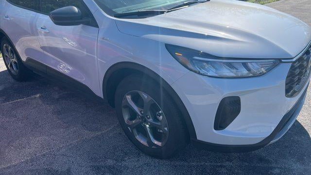 2025 Ford Escape Hybrid ST-Line