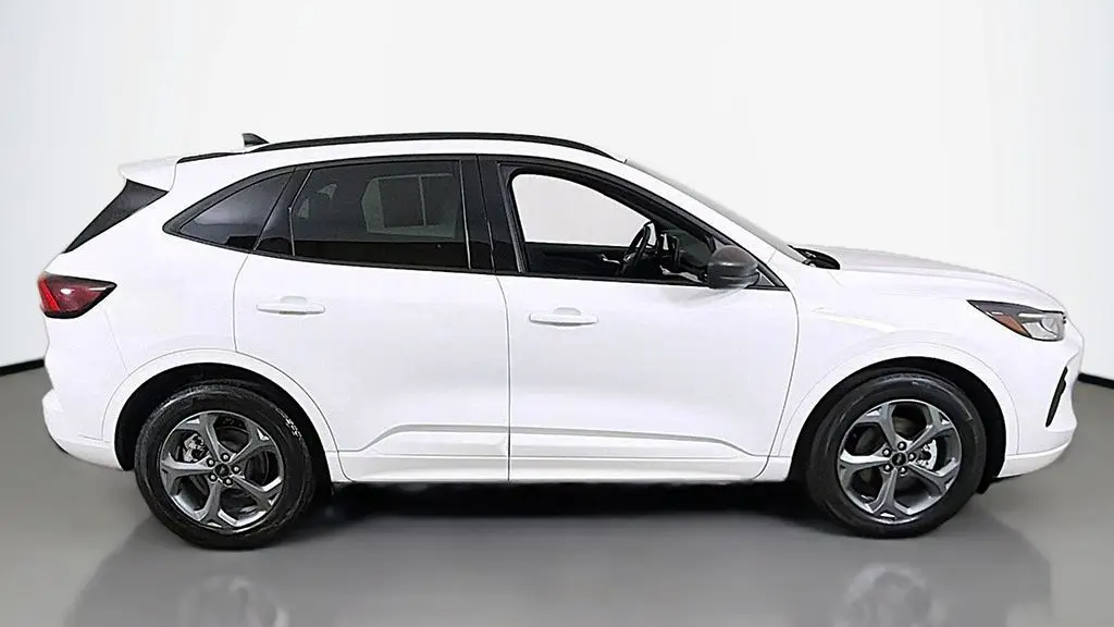 2023 Ford Escape Hybrid ST-Line