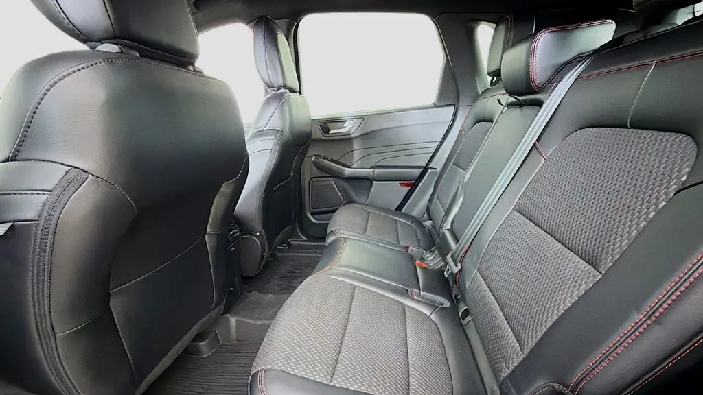 2023 Ford Escape Hybrid ST-Line