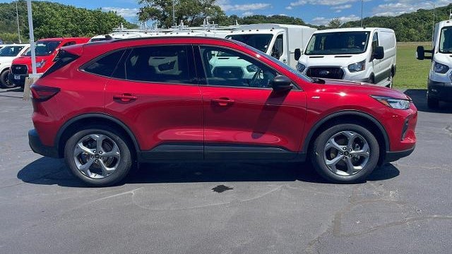 2025 Ford Escape Hybrid ST-Line