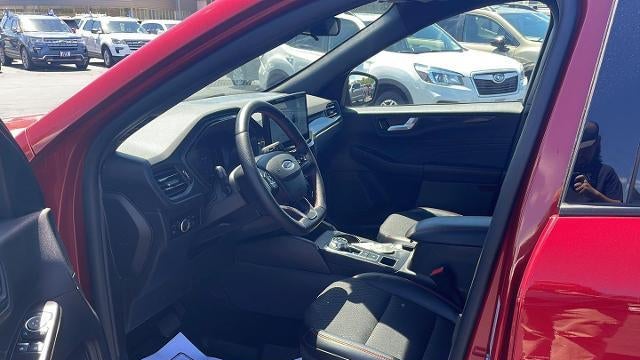 2025 Ford Escape Hybrid ST-Line