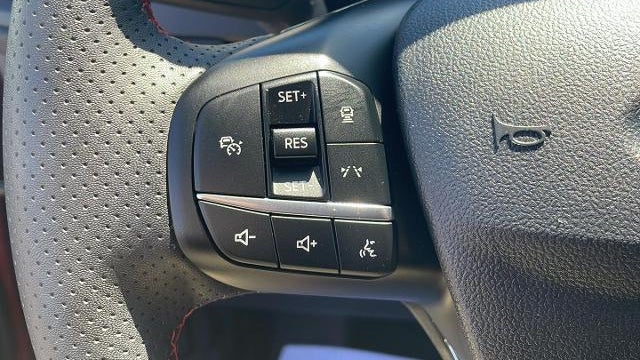 2025 Ford Escape Hybrid ST-Line