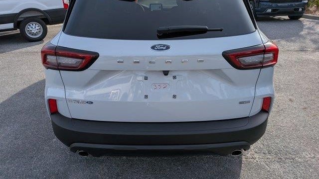 2025 Ford Escape Hybrid ST-Line