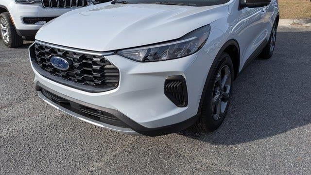 2025 Ford Escape Hybrid ST-Line