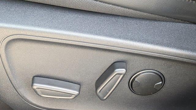 2025 Ford Escape Hybrid ST-Line