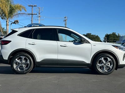 2025 Ford Escape Hybrid St-Line 4DR SUV