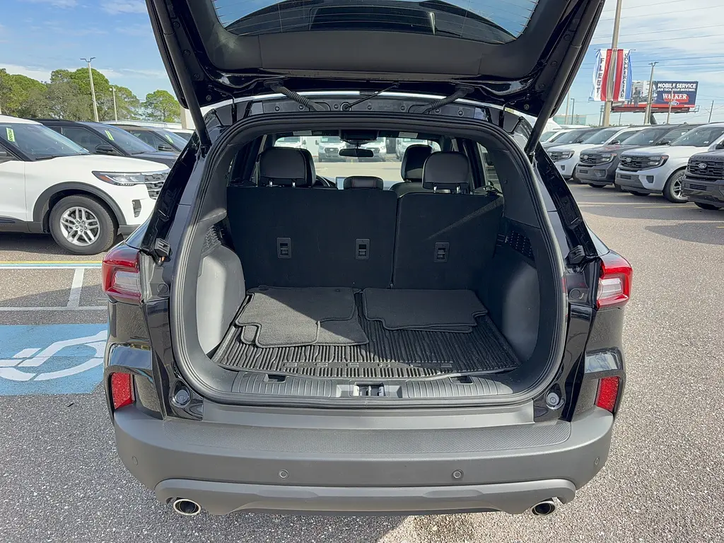 2025 Ford Escape - $33,995