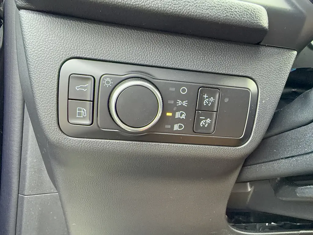 2025 Ford Escape - $33,995