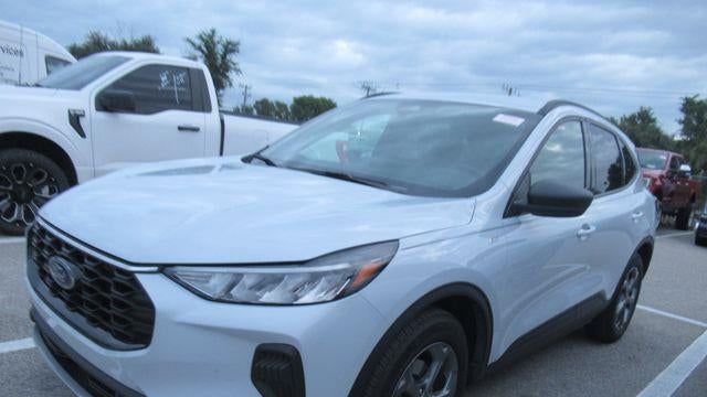 2025 Ford Escape Hybrid ST-Line