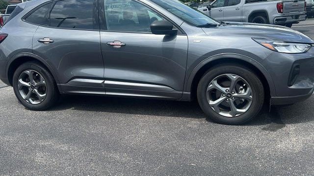 2024 Ford Escape Hybrid ST-Line