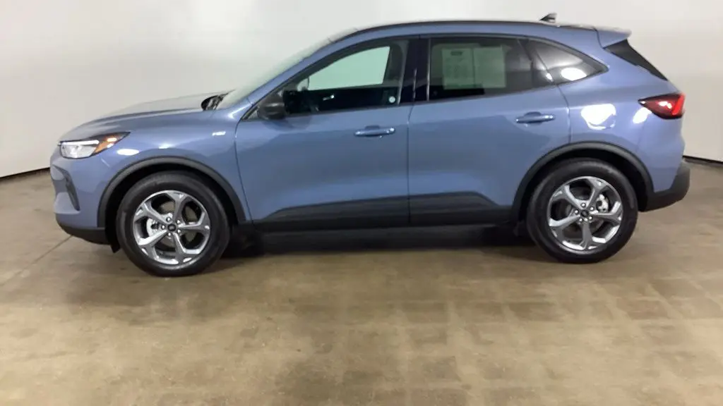 2025 Ford Escape Hybrid ST-Line