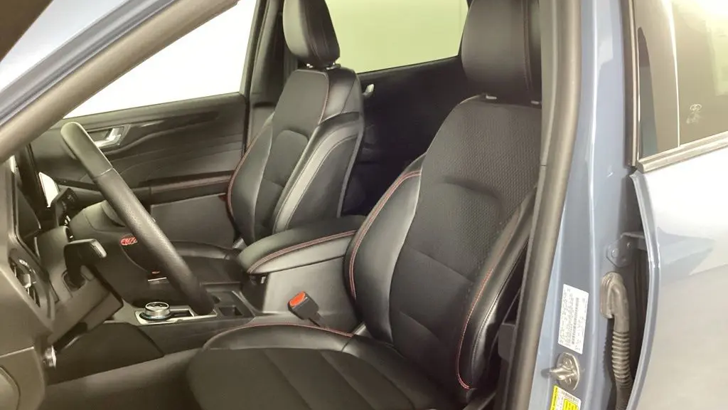 2025 Ford Escape Hybrid ST-Line