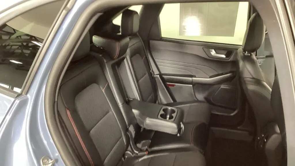 2025 Ford Escape Hybrid ST-Line