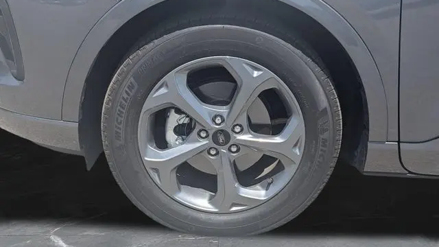 2024 Ford Escape Hybrid ST-Line
