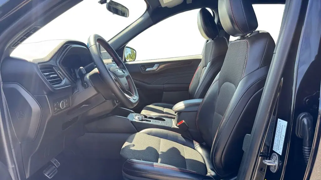 2024 Ford Escape Hybrid ST-Line