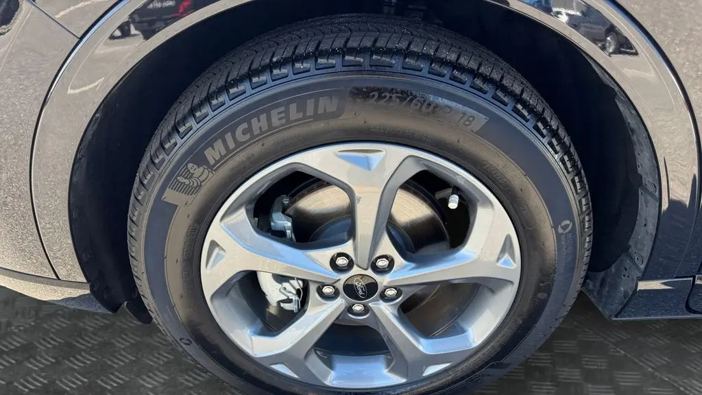 2024 Ford Escape Hybrid ST-Line