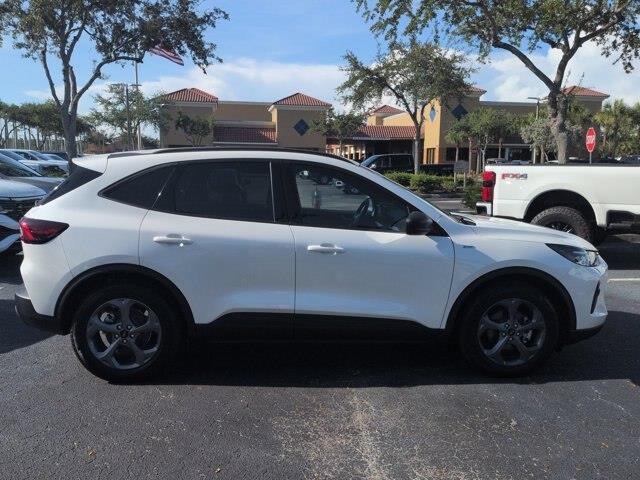 2025 Ford Escape - $25,532