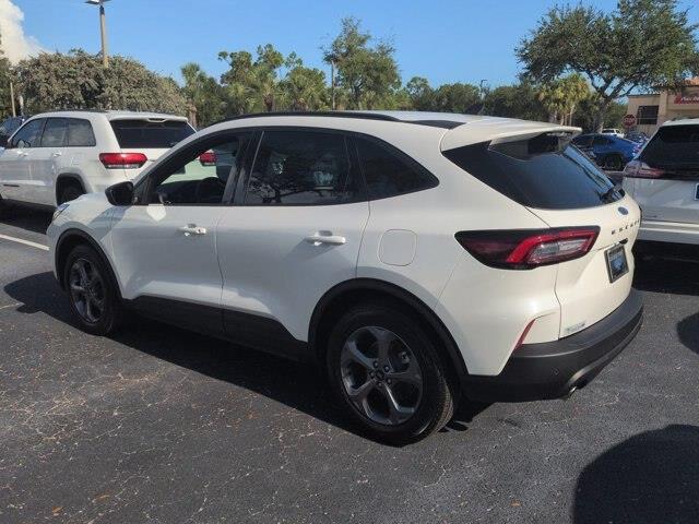 2025 Ford Escape - $25,532