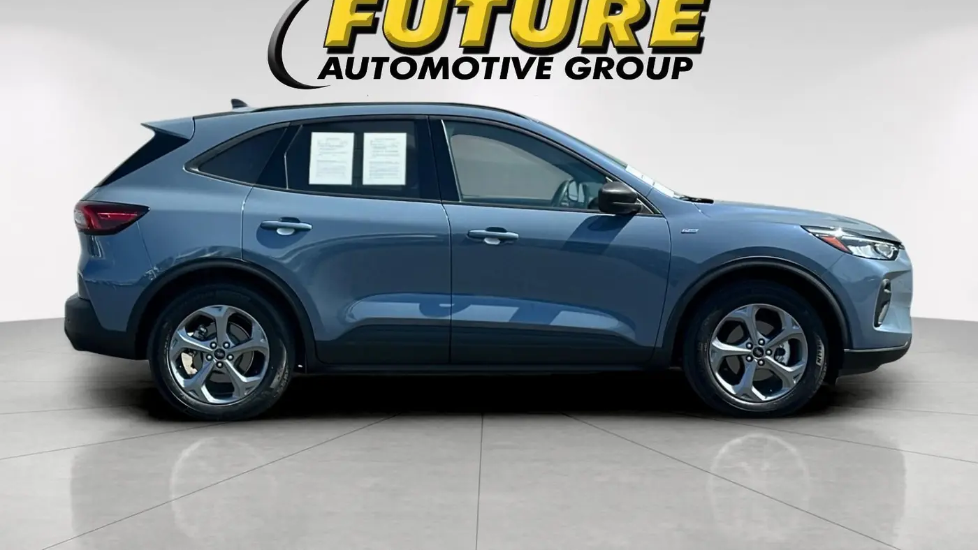 2025 Ford Escape Hybrid ST-Line