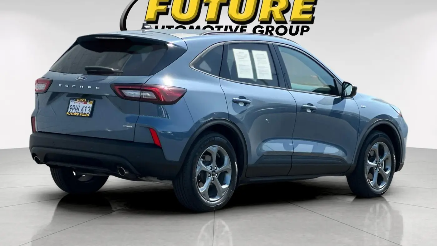 2025 Ford Escape Hybrid ST-Line