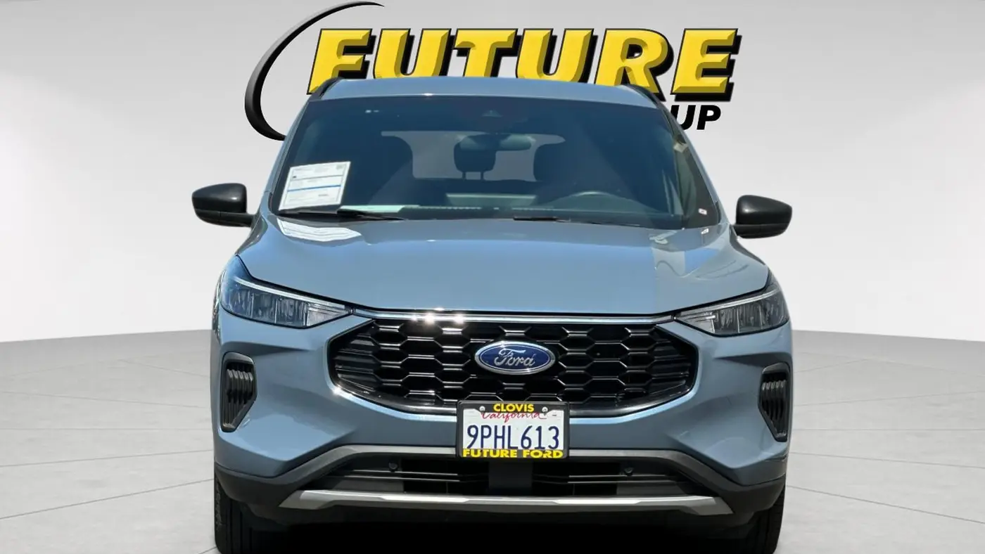 2025 Ford Escape Hybrid ST-Line