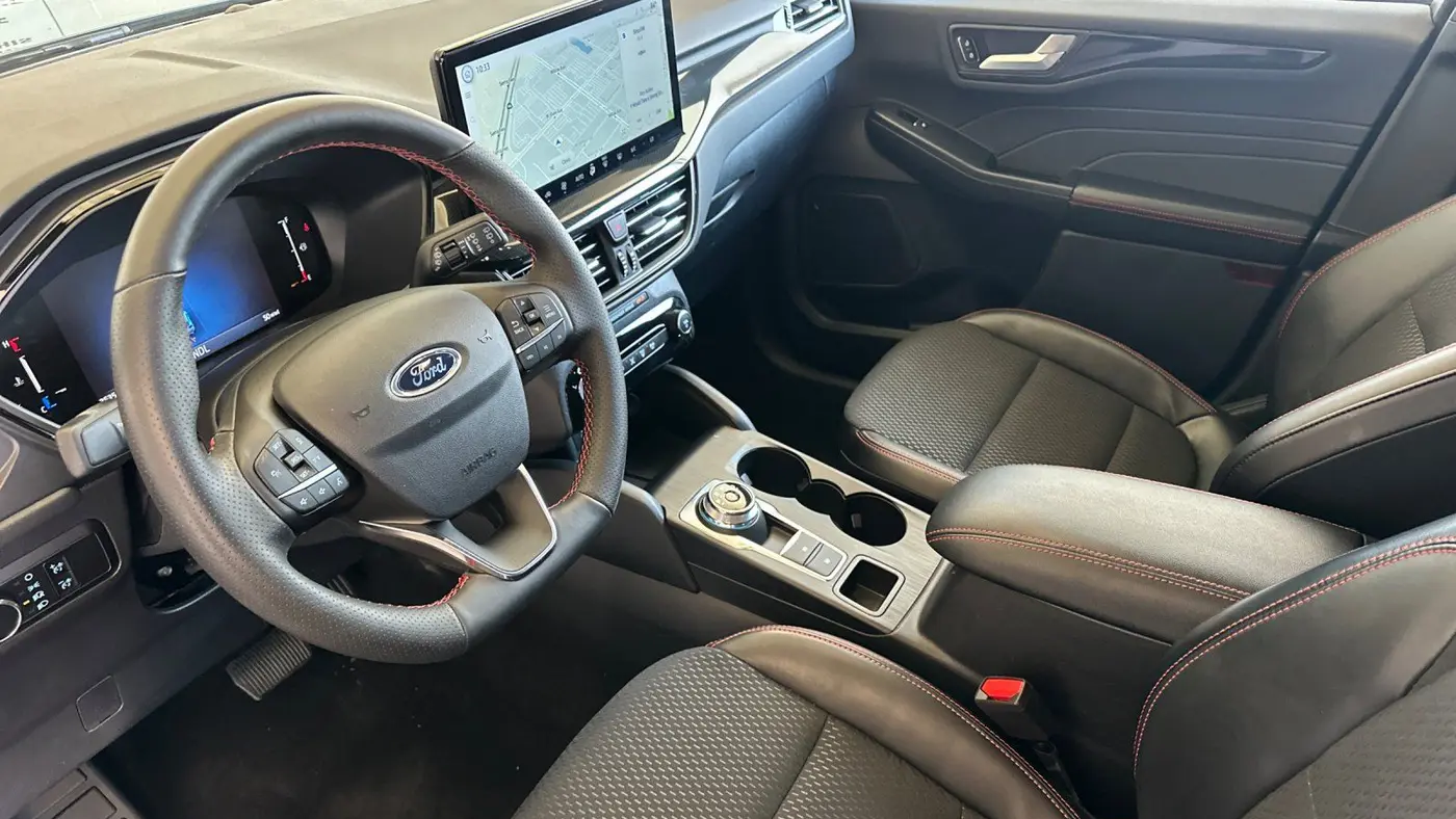 2025 Ford Escape Hybrid ST-Line
