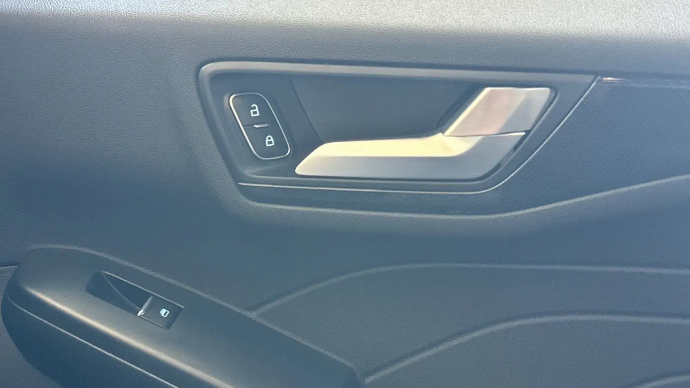 2025 Ford Escape Hybrid ST-Line