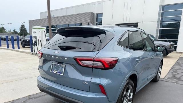 2023 Ford Escape Hybrid ST-Line