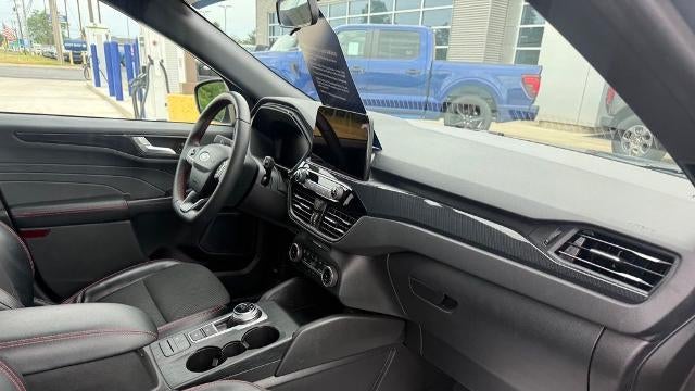 2023 Ford Escape Hybrid ST-Line