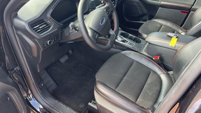 2025 Ford Escape Hybrid ST-Line