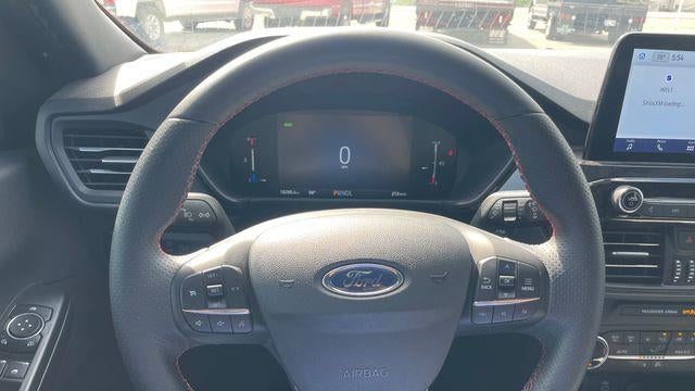 2025 Ford Escape Hybrid ST-Line