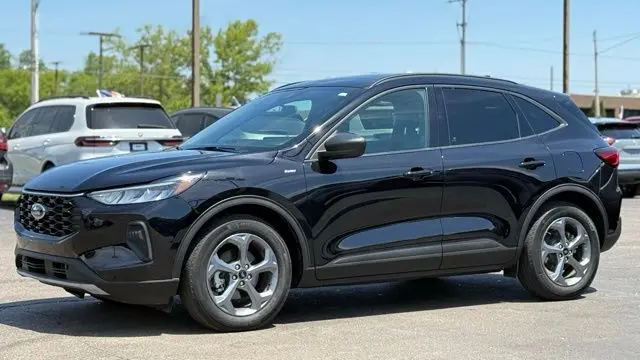 2025 Ford Escape Hybrid ST-Line