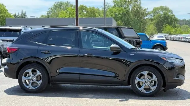 2025 Ford Escape Hybrid ST-Line