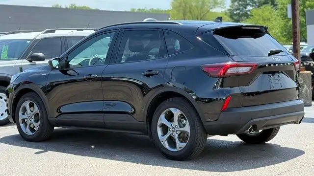 2025 Ford Escape Hybrid ST-Line