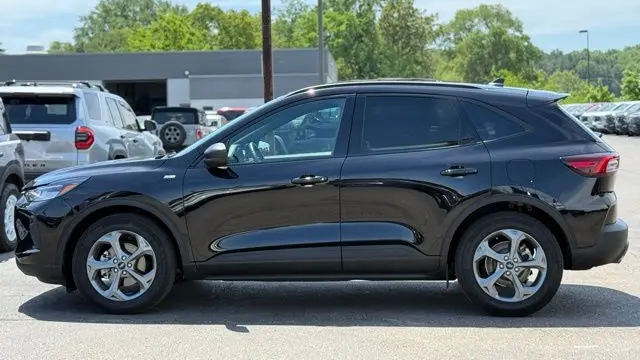 2025 Ford Escape Hybrid ST-Line